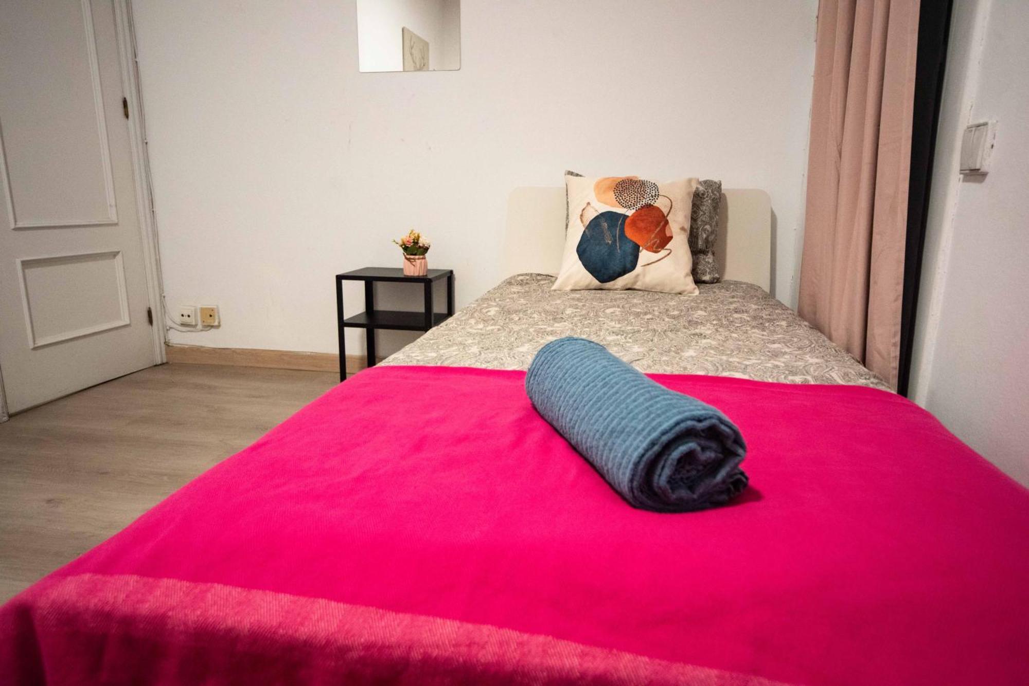Nice Room By Eixample Барселона Екстер'єр фото